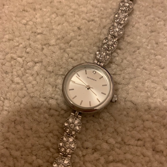 Sekonda Bracelet Watch - Picture 2 of 4